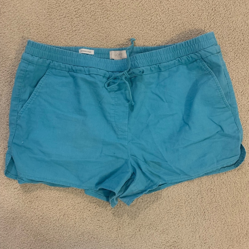 LOFT Pull On Linen Runner Short, Size Large